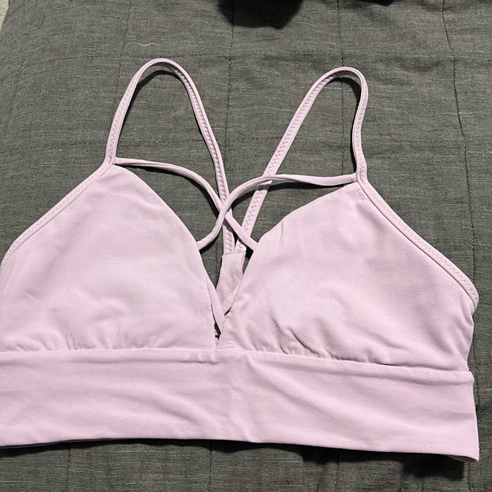 lululemon sports bra